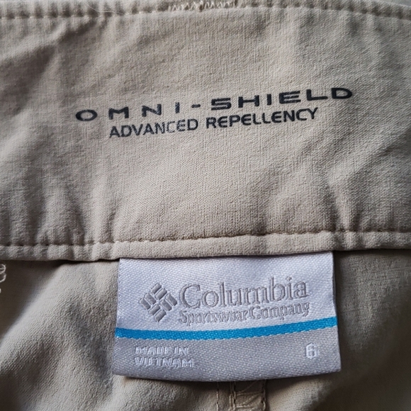 Columbia omni shield advanced repellency khaki tan shorts Size 6 - Picture 6 of 9
